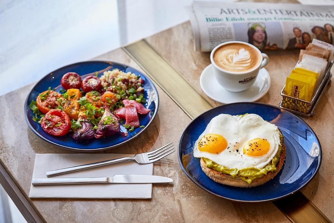 Hotel Indigo Tel Aviv - Diamond District By Ihg Giv'atayim Εξωτερικό φωτογραφία Breakfast at the Café du Marché