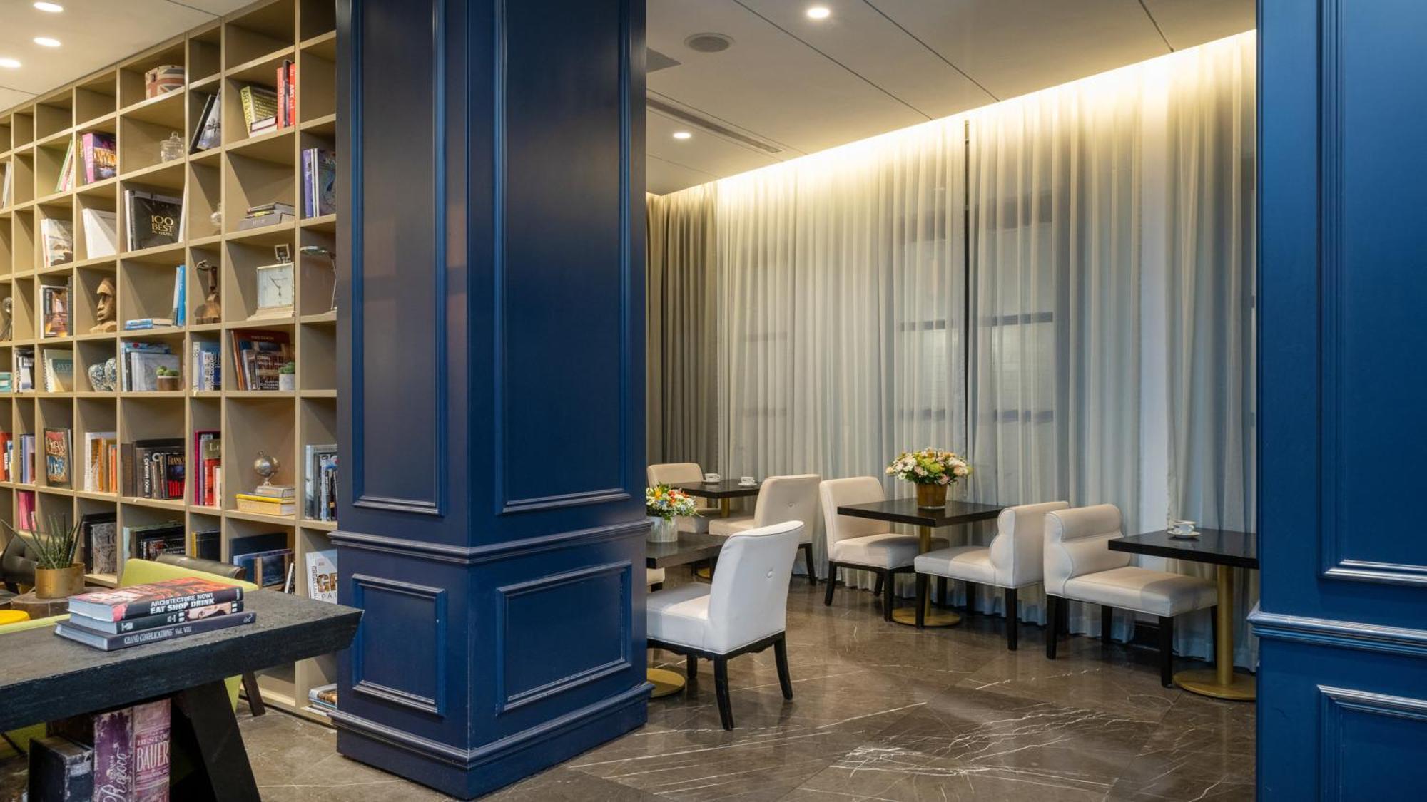 Hotel Indigo Tel Aviv - Diamond District By Ihg Giv'atayim Εξωτερικό φωτογραφία Library