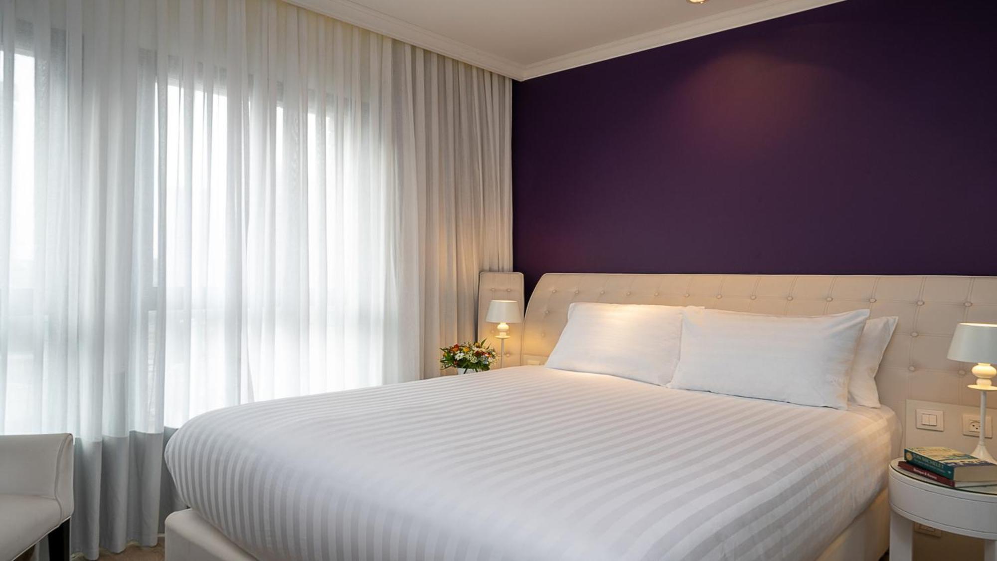 Hotel Indigo Tel Aviv - Diamond District By Ihg Giv'atayim Εξωτερικό φωτογραφία A bedroom